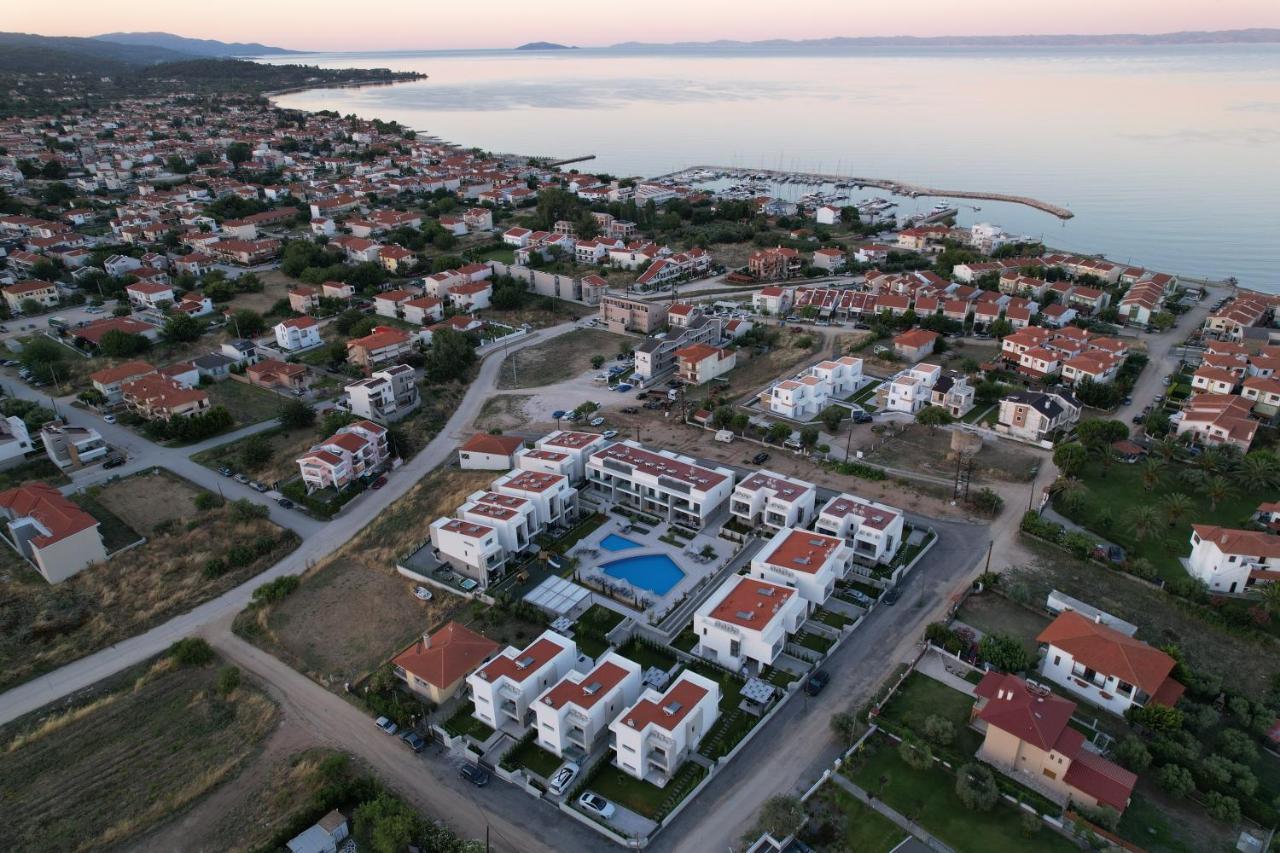 Olea Valley Holiday Villa Nikíti Eksteriør bilde