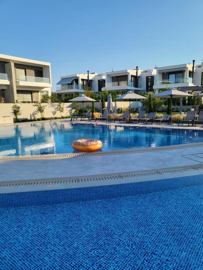 Olea Valley Holiday Villa Nikíti Eksteriør bilde