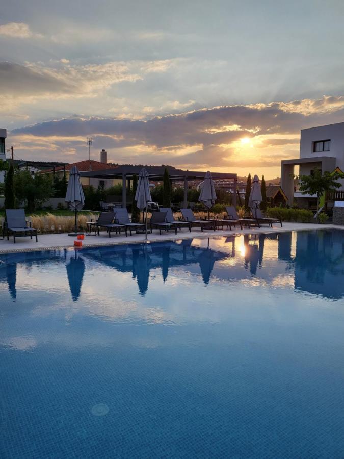 Olea Valley Holiday Villa Nikíti Eksteriør bilde