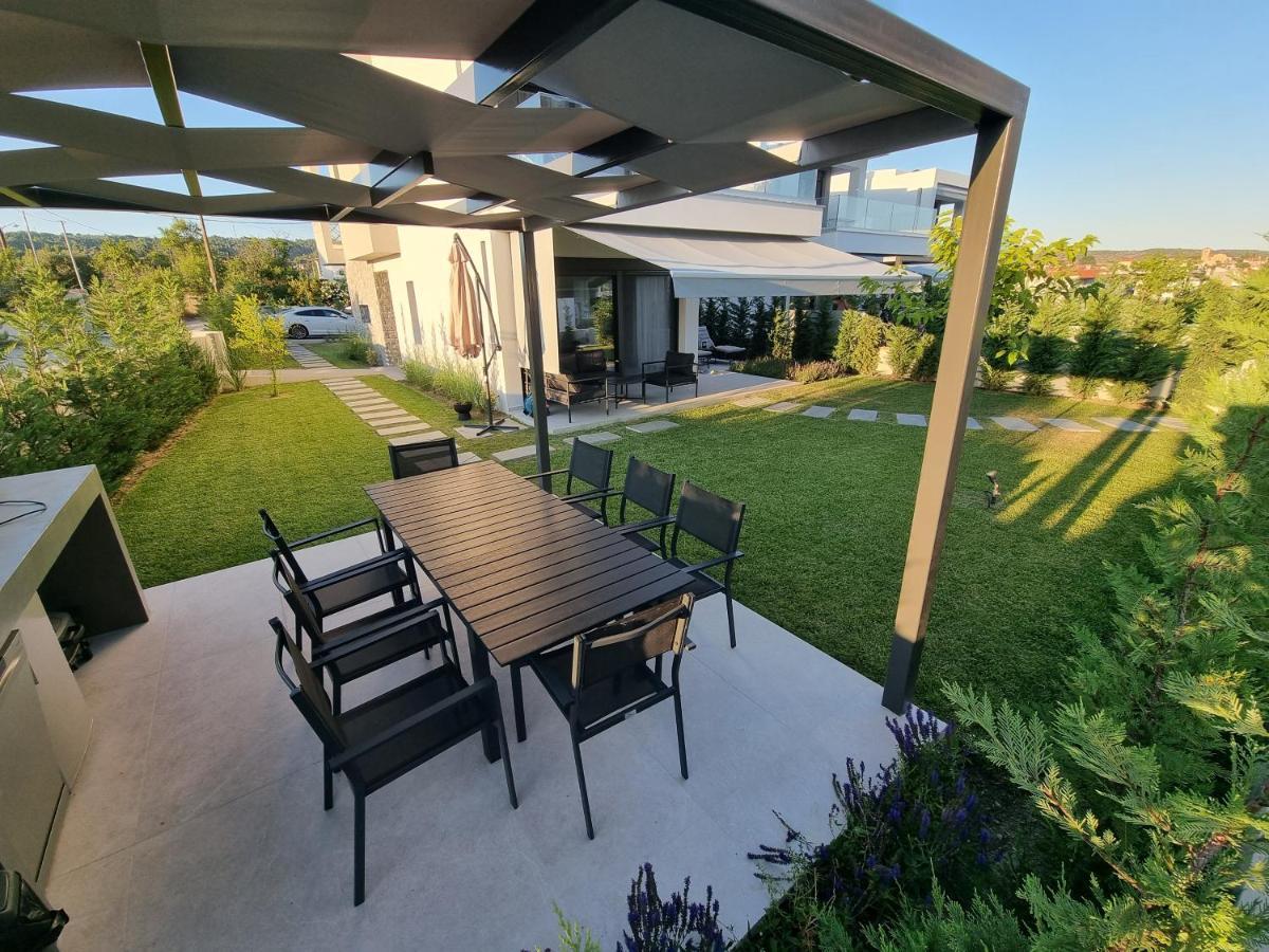 Olea Valley Holiday Villa Nikíti Eksteriør bilde